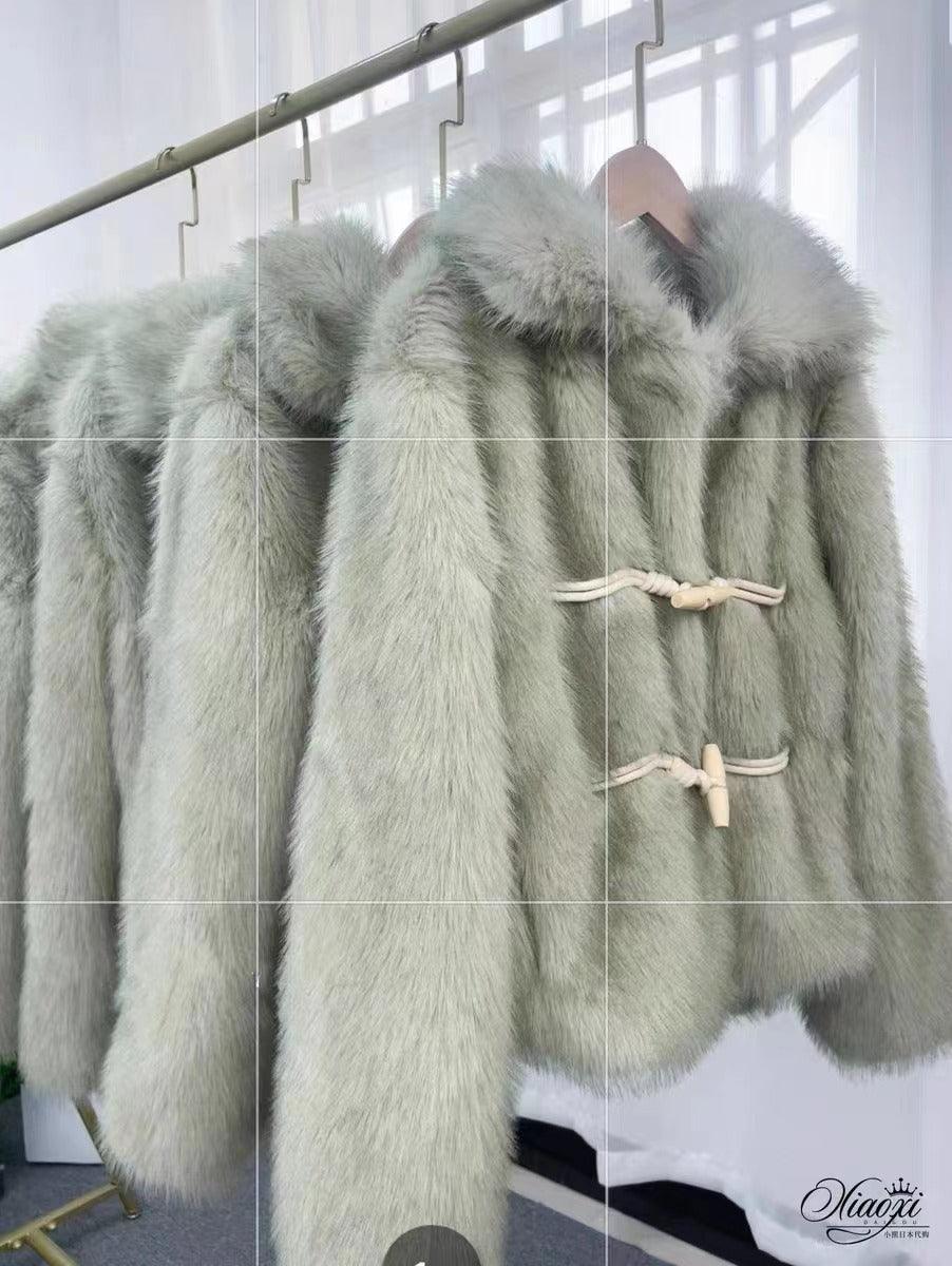 Green Horn Button Green Fur Short Plush Coat - Nioor