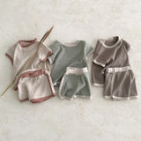 Infant and young children's clothing made of old casual sports short-sleeved suit