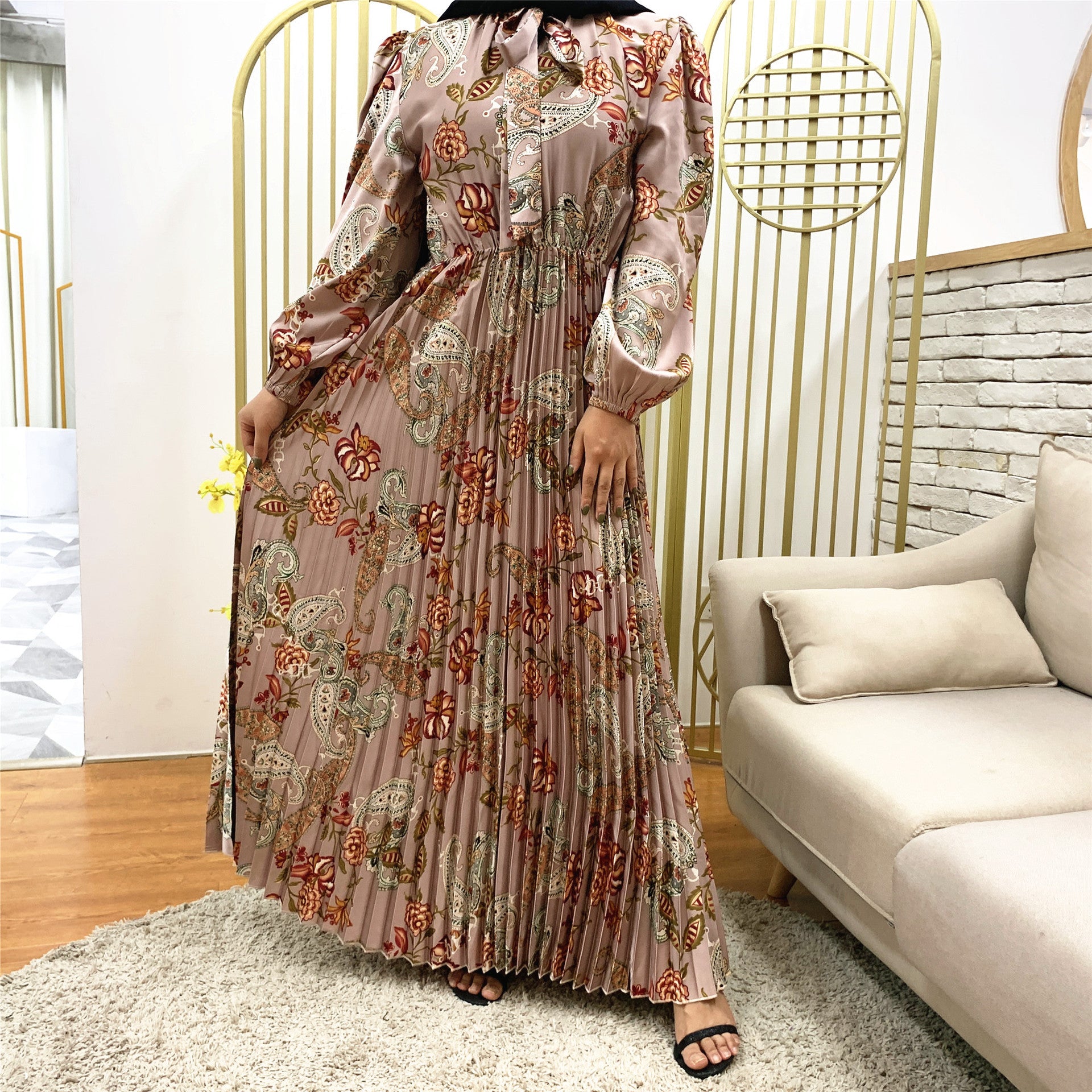 Muslim Dress With Printed Pleated Big Skirt