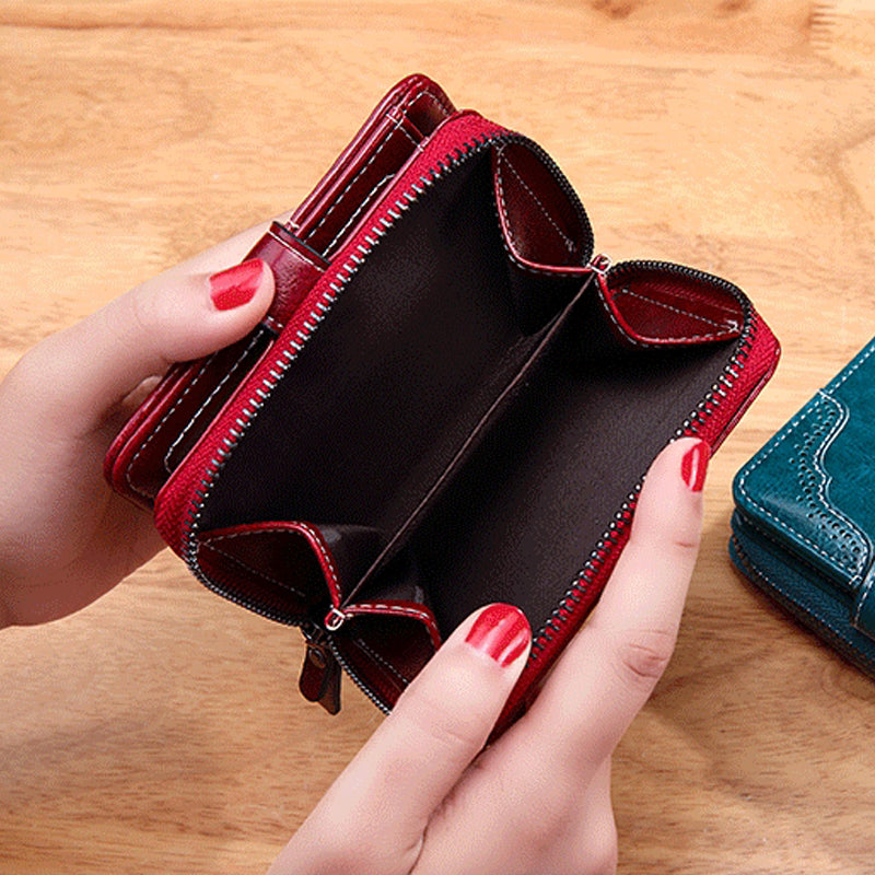 Women's Retro Wax Leather Zipper Wallet