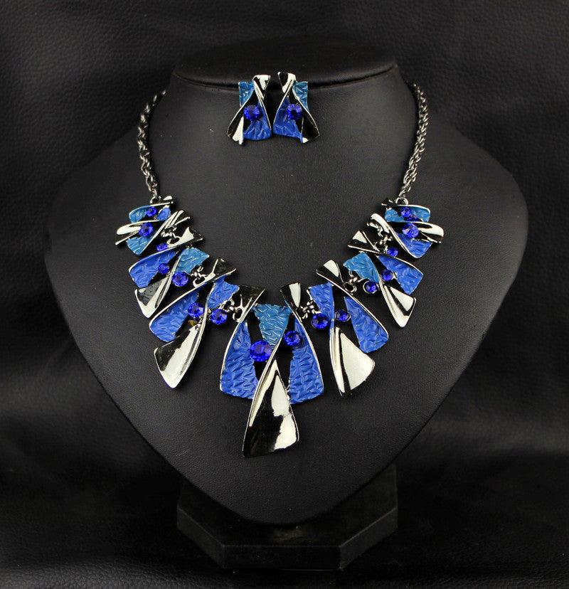 Metal Geometric Shape Rhinestone Earring Necklace - Nioor