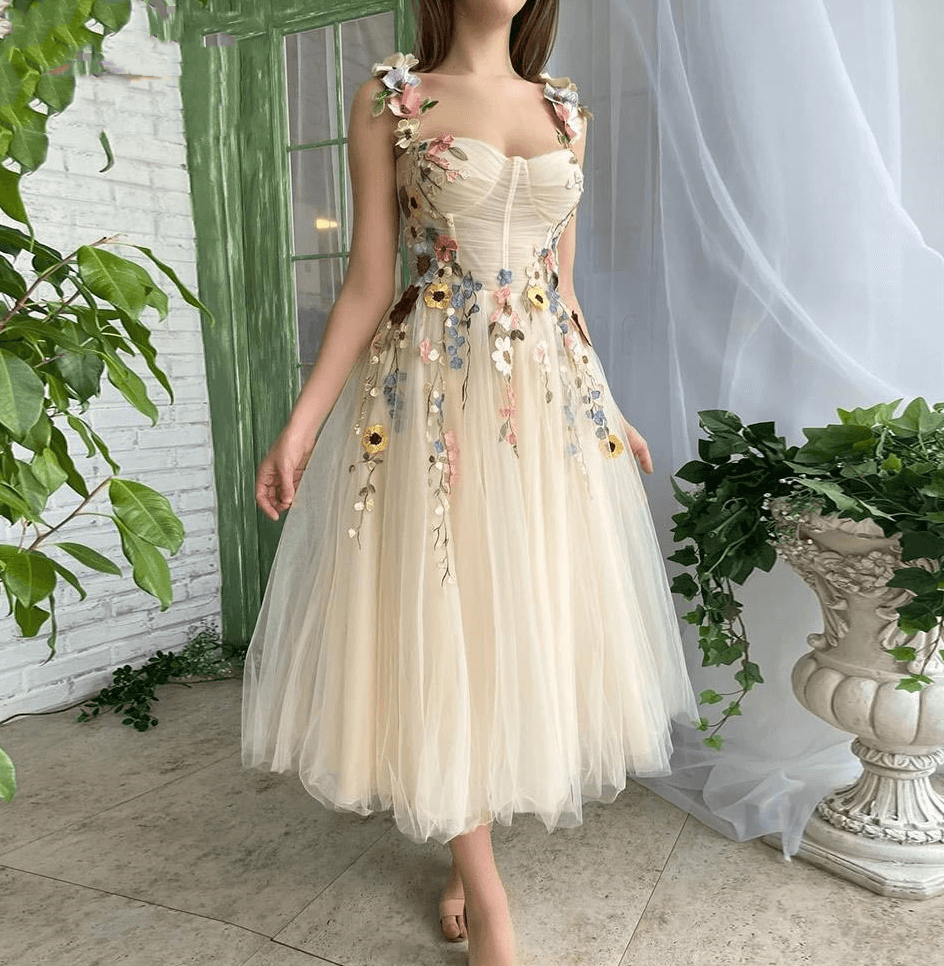 Light Champagne Tulle Prom Dress Sweetheart-Neck Flow - Nioor