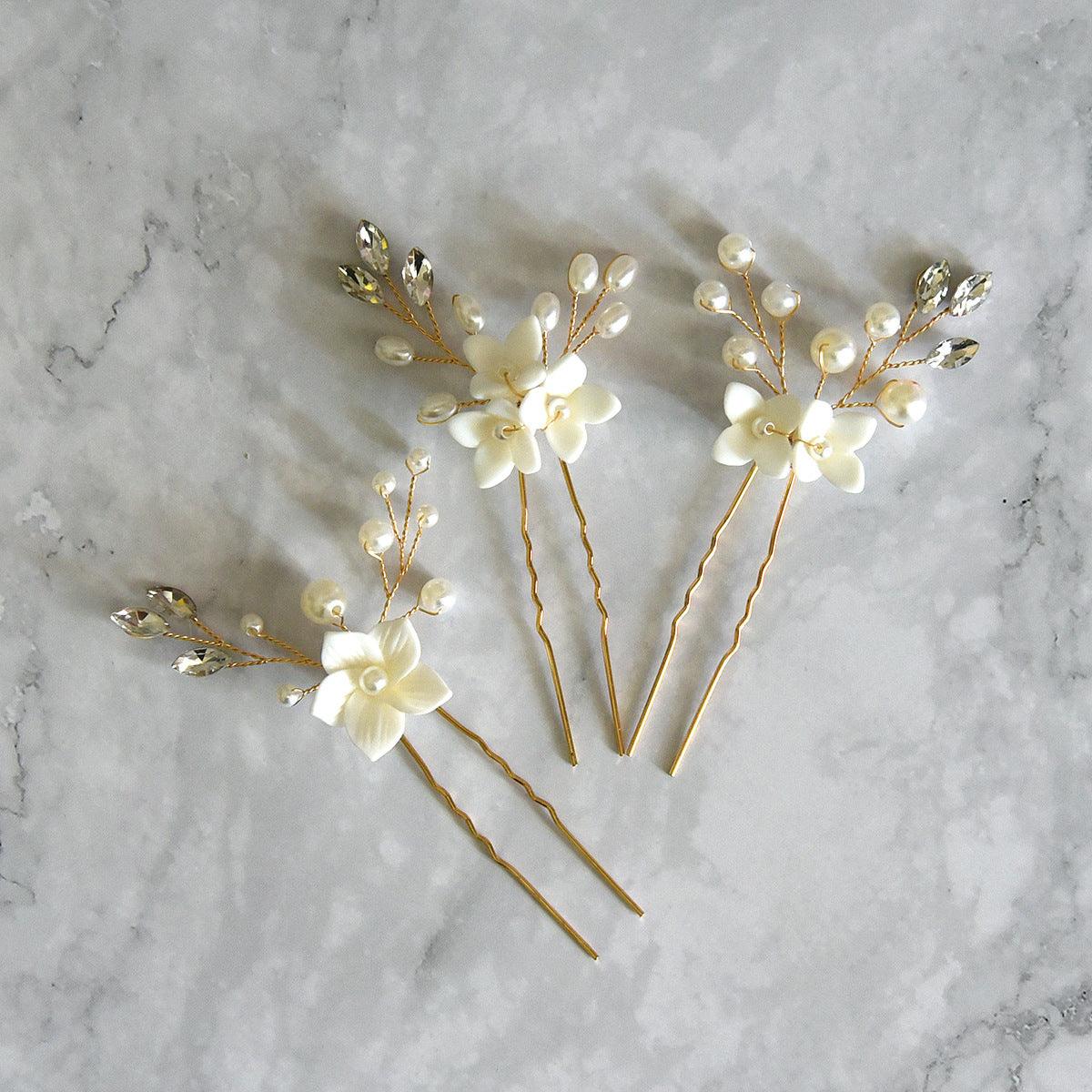 Three Sets Of White Flower U Shaped Hairpins - Nioor