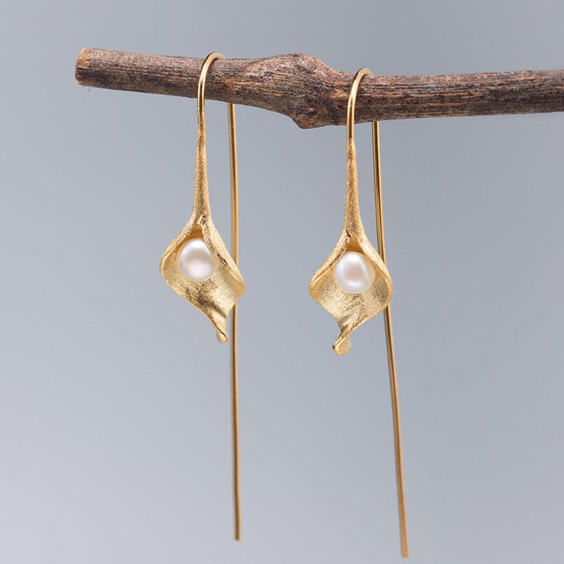 S925 Silver Pearl Ancient Style Lady Style Flower Earrings - Nioor