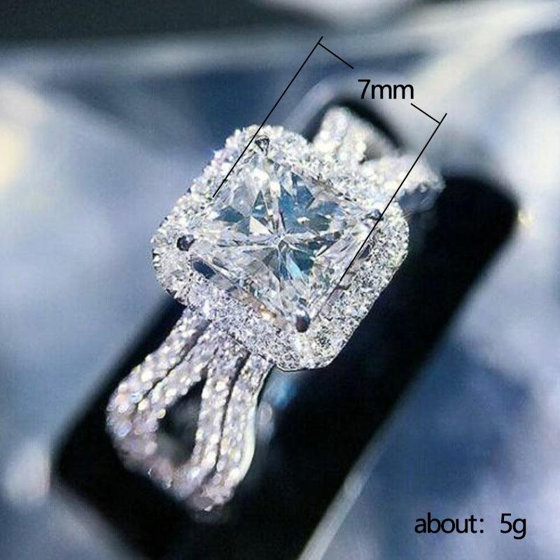 Exquisite Full Diamond Zircon Ladies Engagement Ring - Nioor