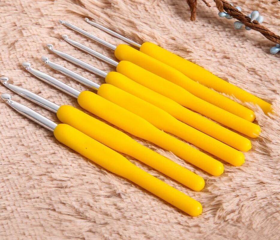 Knitting tools, sweater needles, soft handle crochet, imitation cola crochet, a set of 8 bags