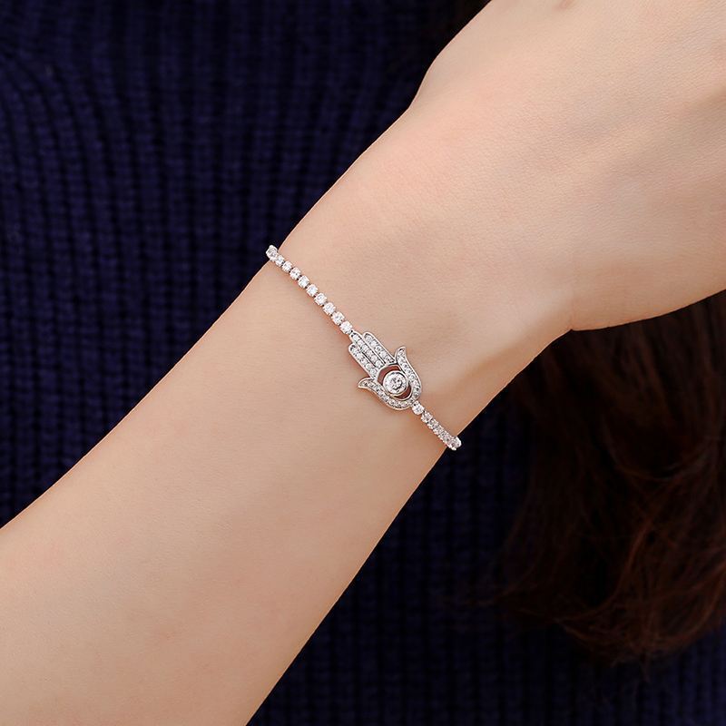 Minimalist Fatima Hand Set Zircon Bracelet