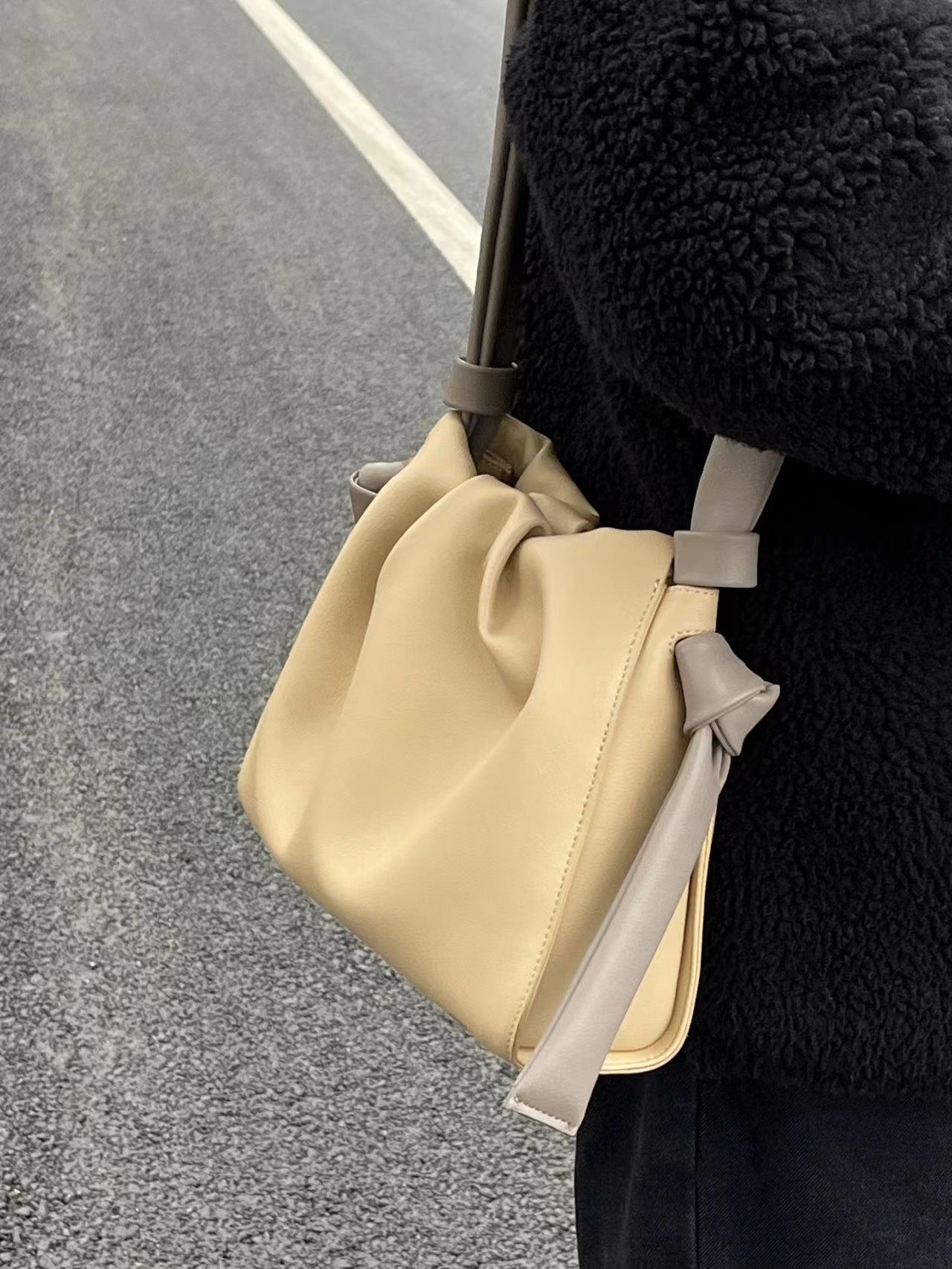 Women's Fashion Color Contrast Shoulder Messenger Cloud Bag