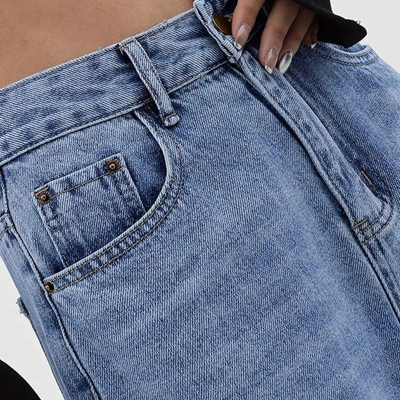 Women's Letter High Waist Straight Jeans - Nioor