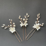 Three Sets Of White Flower U Shaped Hairpins - Nioor