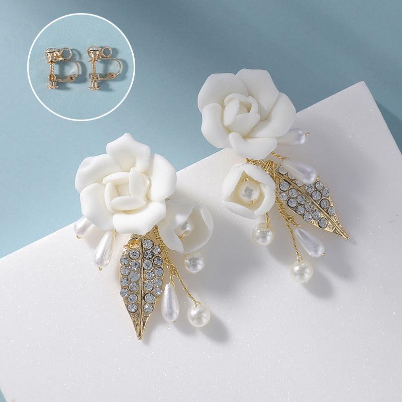 Ceramic Earrings With White Flowers - Nioor