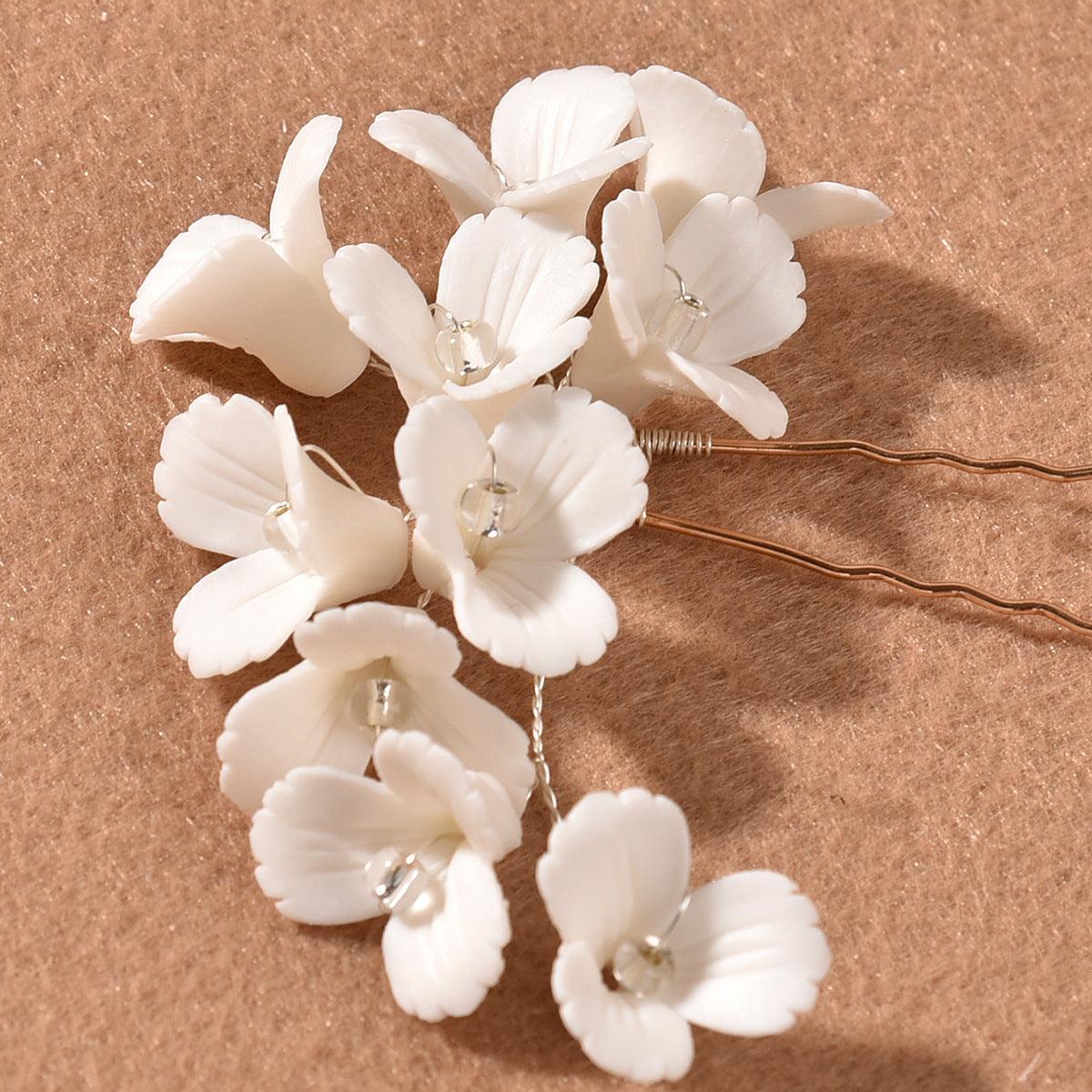 White Three Dimensional Flower U Shaped Hairpin - Nioor