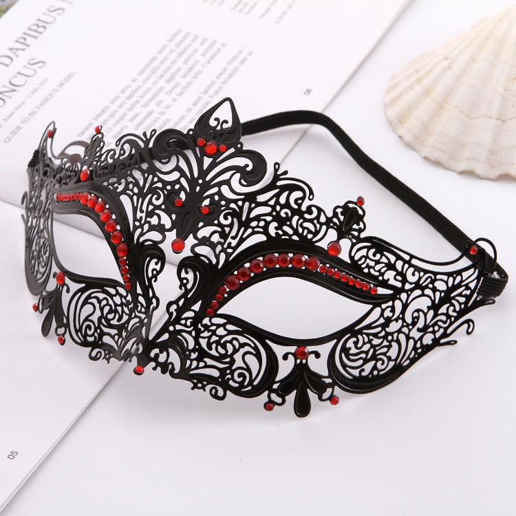 Iron Mask Metal Mask Cat Head White Metal Hollow Diamond Eye Mask - Nioor