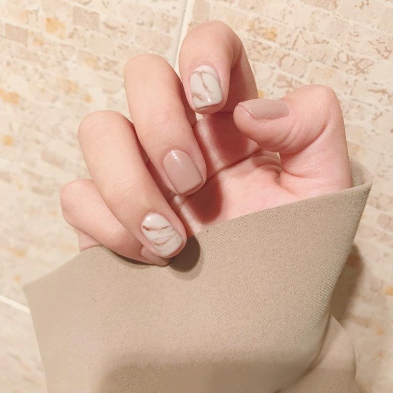 Light khaki smudge false nails - Nioor