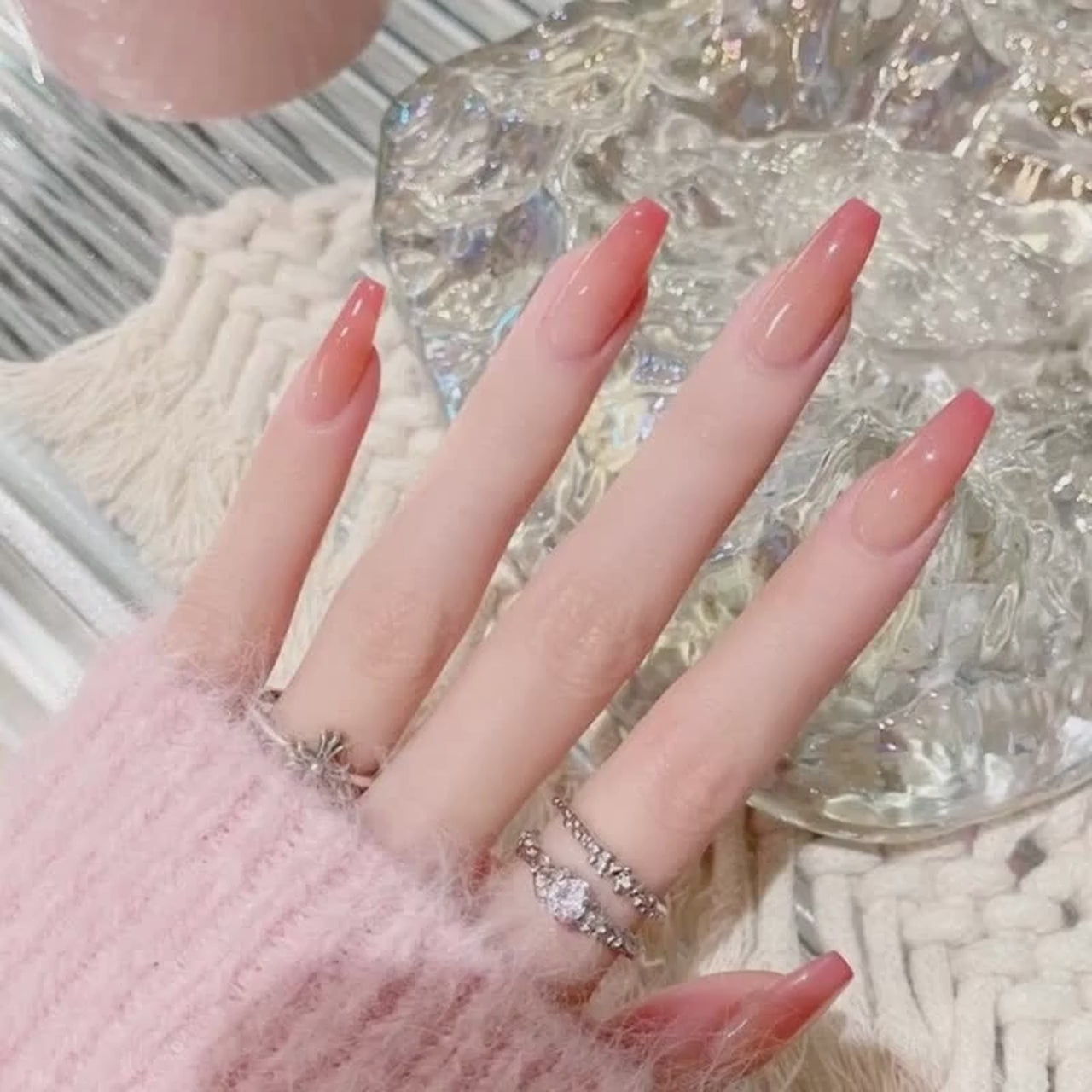 Wearable false nails