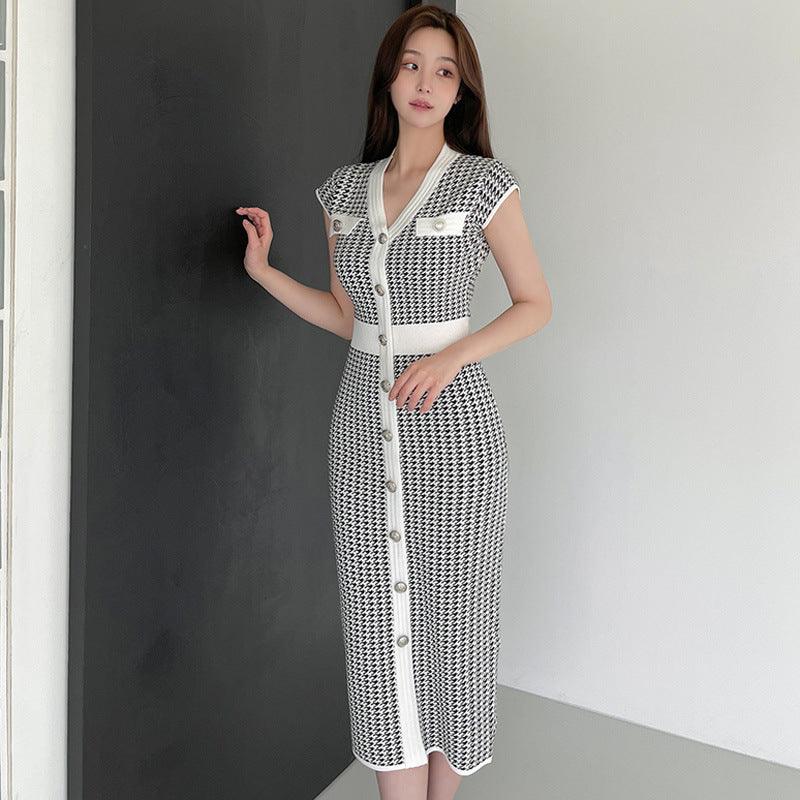 Summer V-neck Slim-fit Mid-length Single-breasted Color Matching Houndstooth Knitted Dress - Nioor