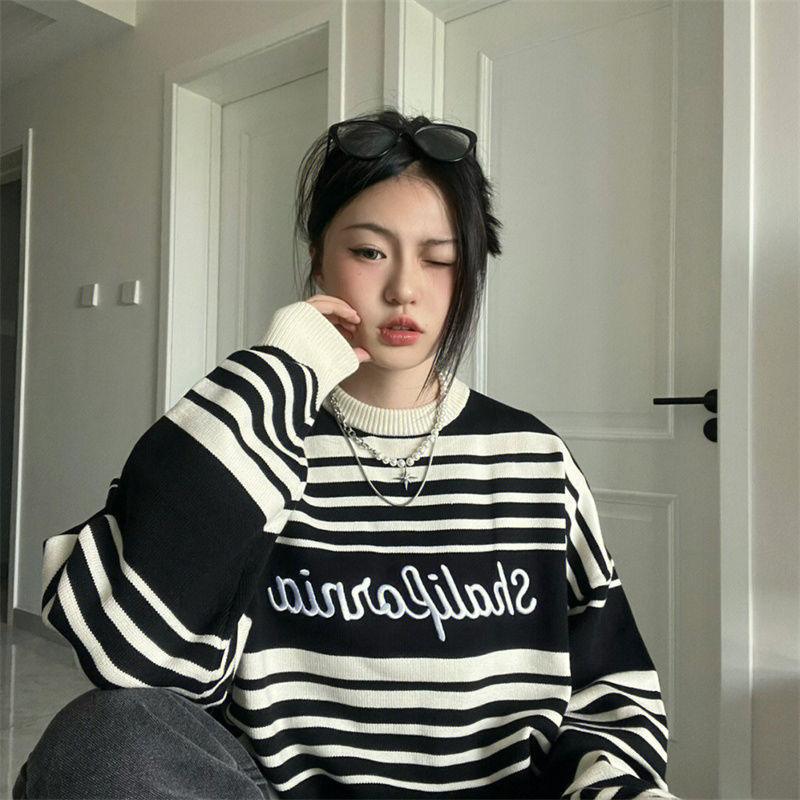 Women's Loose Japanese Style Retro Striped Sweater - Nioor