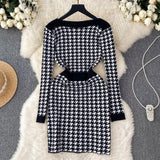 Women's Waist-controlled Long Sleeves Plaid Knitted Dress - Nioor